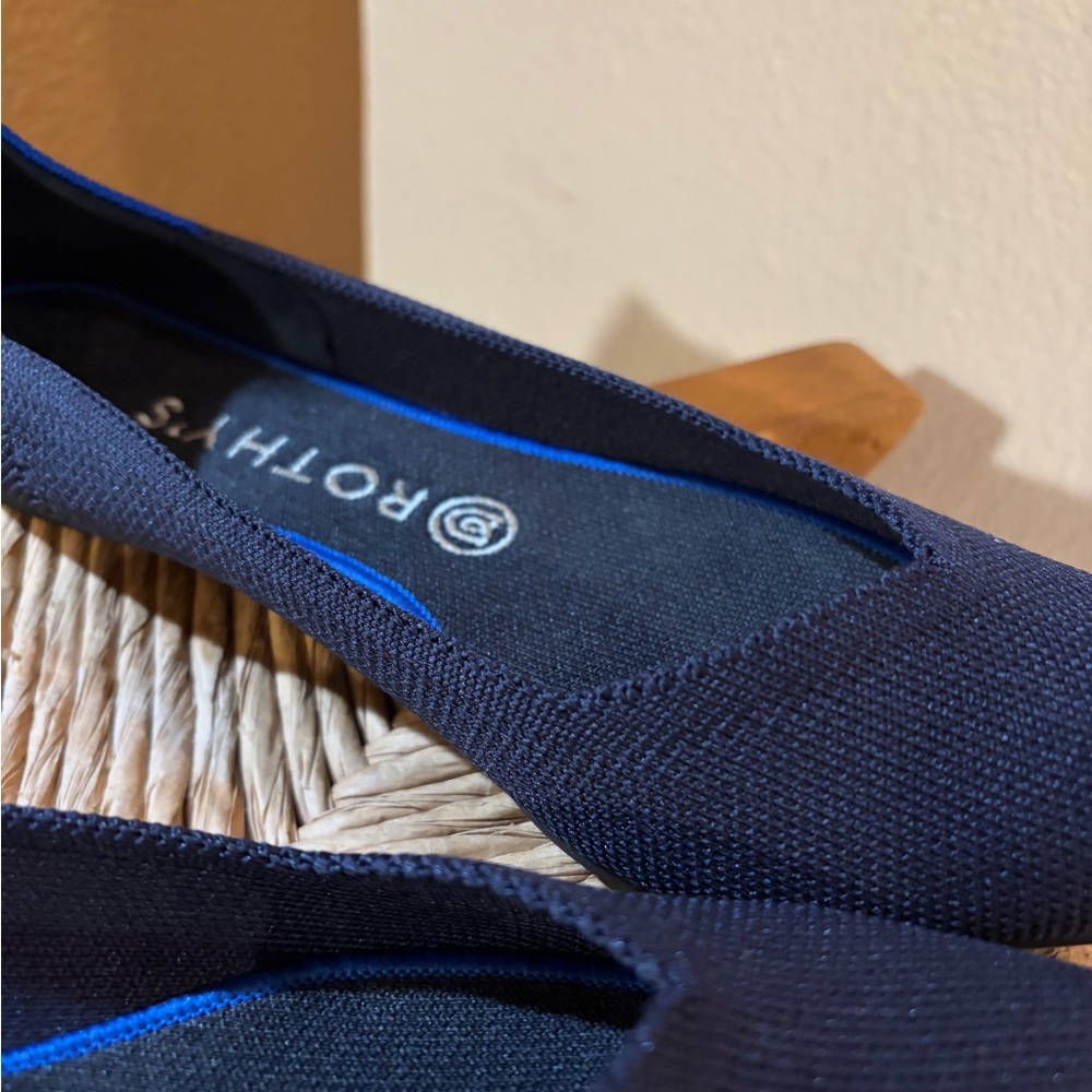 Rothy’s “the point” navy blue flats size 9W - Picture 3 of 8